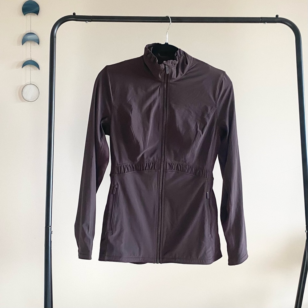 LULULEMON ROUND TRIP JACKET